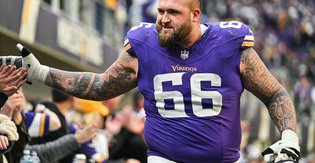 Pittsburgh Steelers hosting veteran guard for visit