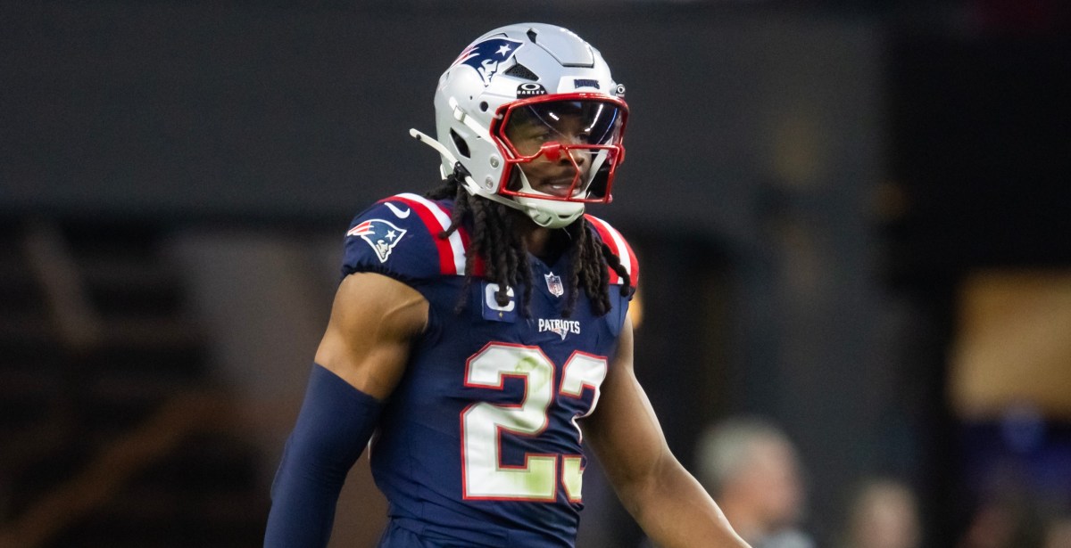 Patriots put 2 former starters on trade block, per report