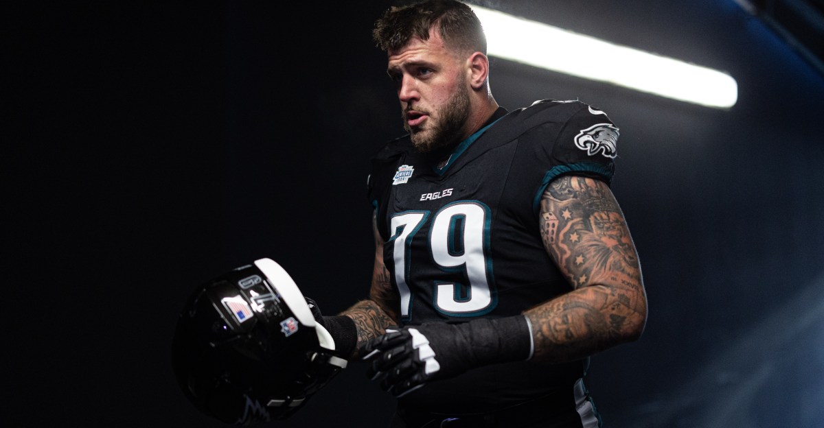 Cowboys claim former Eagles blocker off waivers