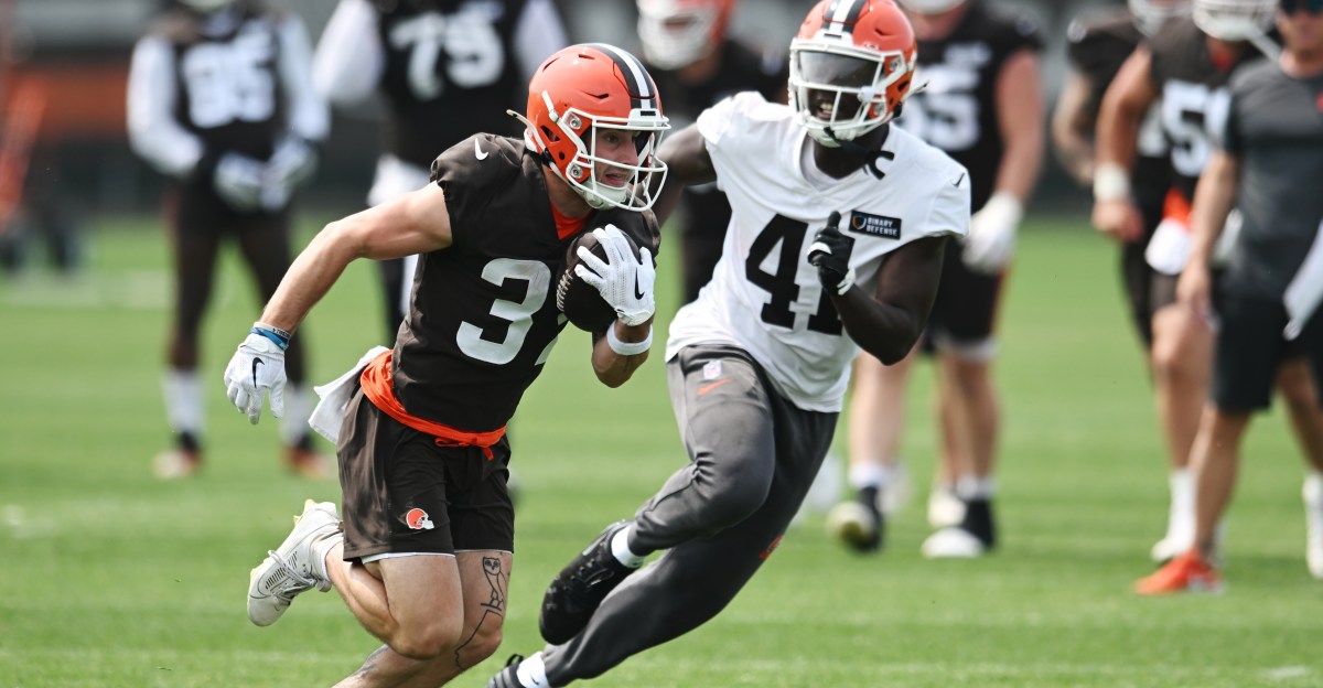 Browns roster: 5 moves Monday includes Luke Floriea injury update