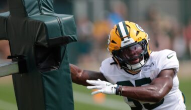 Packers release running back, cornerback