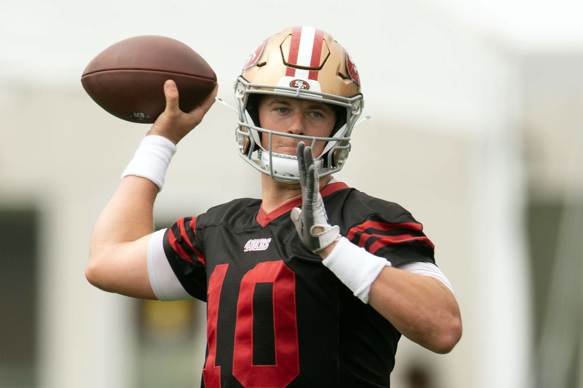 Kyle Shanahan Cuts Ties With QB as Mac Jones Creates Headache For Brock Purdy & 49ers