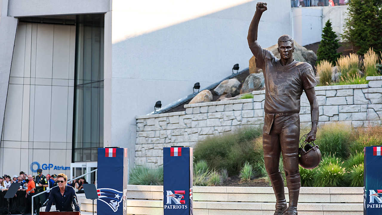 Tom Brady's legacy now stands 12 feet tall in Patriots plaza