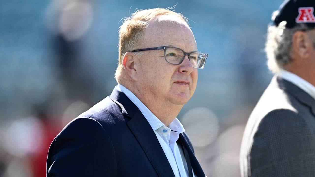 Texans part ways with team president Greg Grissom, who had been with club since inception