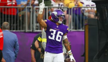 Zavier Scott’s Vision, Patience & Tempo Show Up in Vikings Screen Game