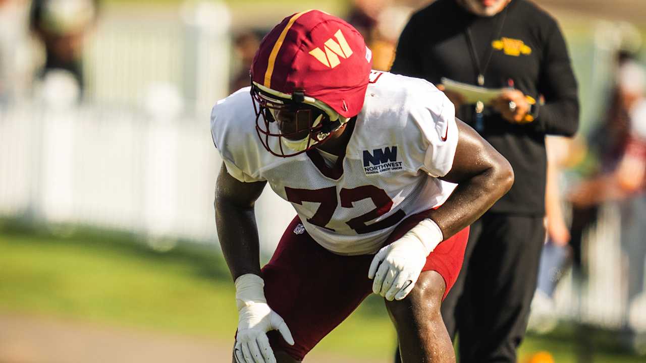 Training camp notebook | Conerly taking tips, tricks from both sides of the ball