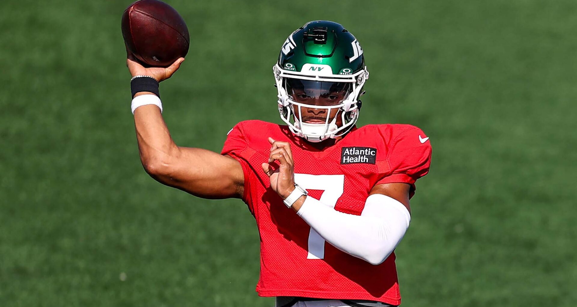 Has NY Jets offense turned important corner during camp?