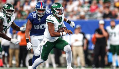 Giants roll through Jets in Snoopy Bowl, 31-12