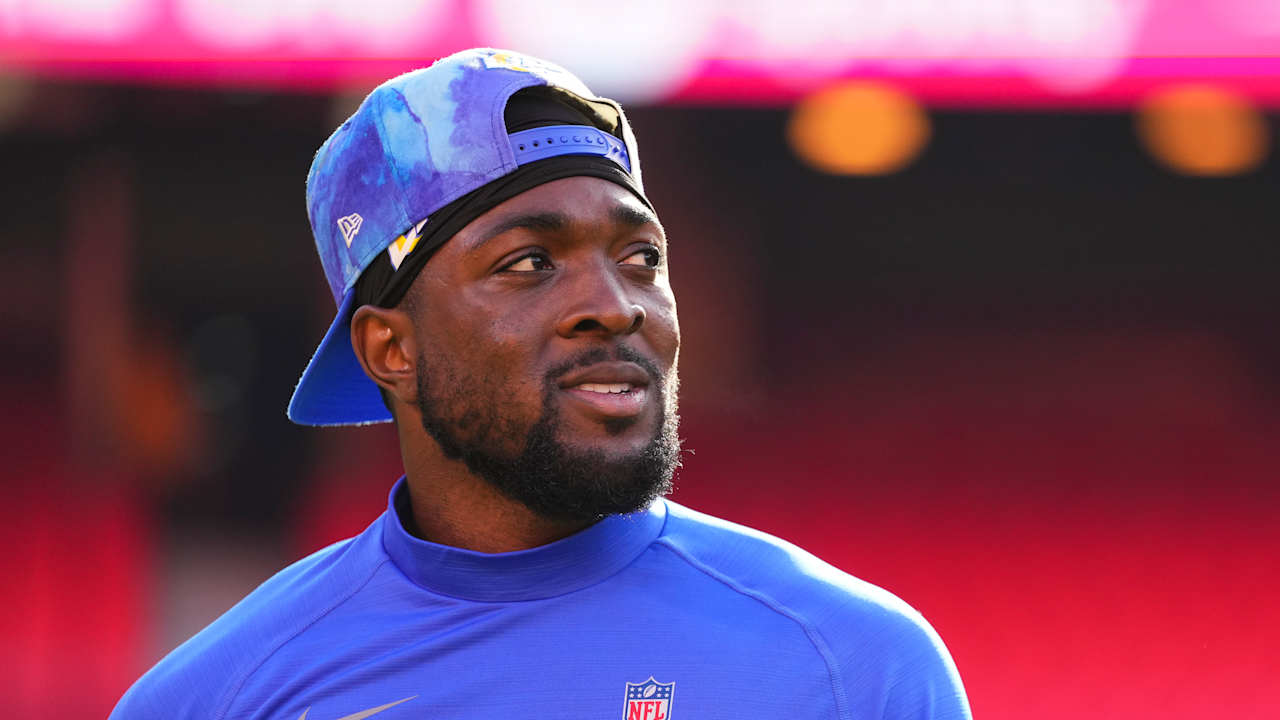 Panthers plan to sign QB Bryce Perkins