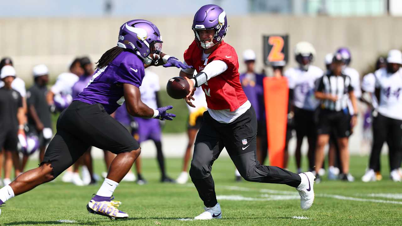 3 Camp Battles to Track in Vikings Preseason Opener Against Texans