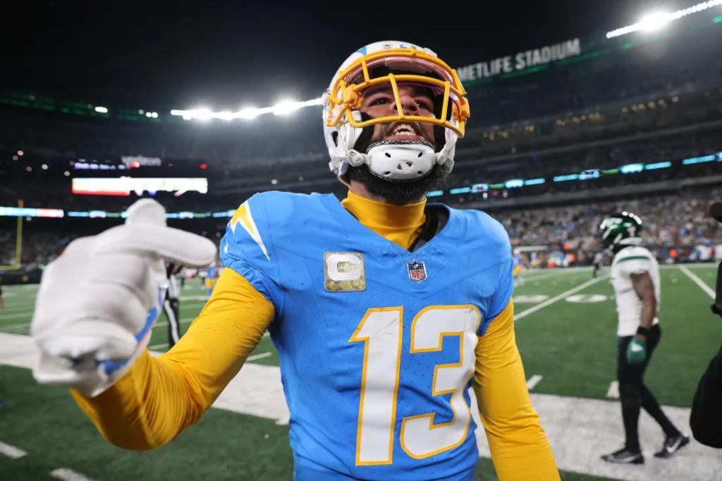 Keenan Allen visiting with Chargers as rumors of possible reunion swirl