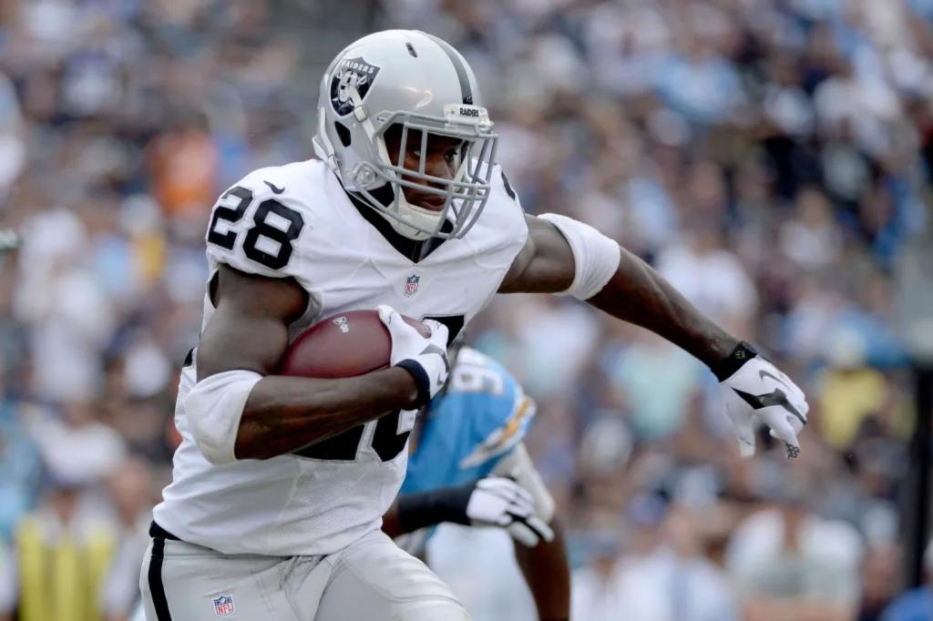 Latavius Murray retires at 35 after 10-year NFL career