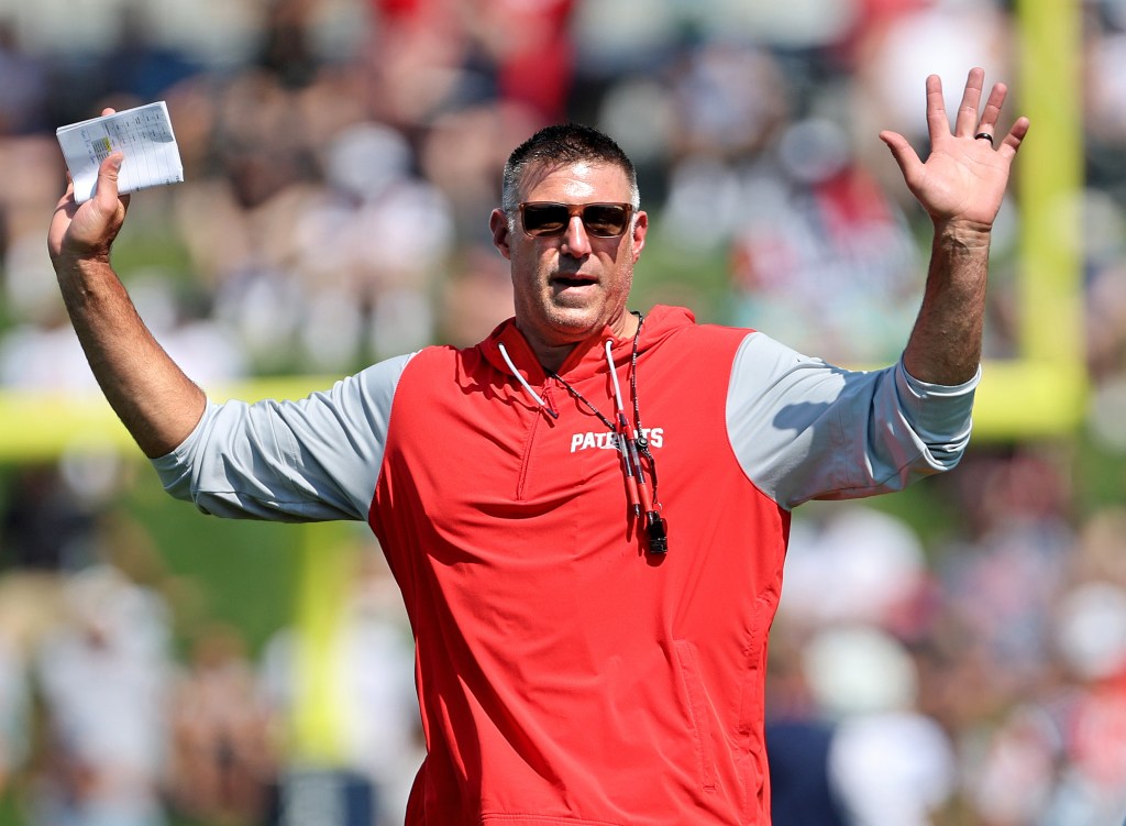 Mike Vrabel won't address possibility of Terry McLaurin, Micah Parsons being Patriots trade candidates