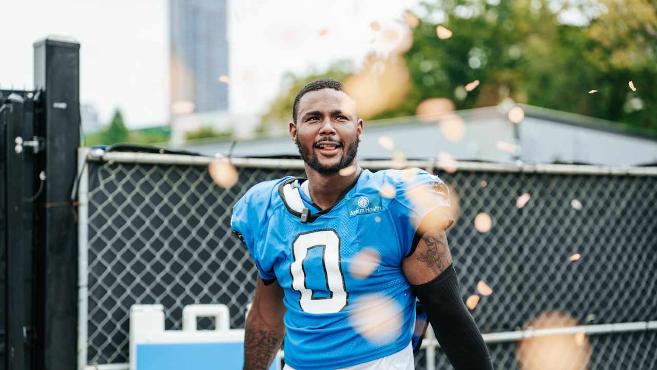 Ja'Tavion Sanders made a catch, and struck a pose