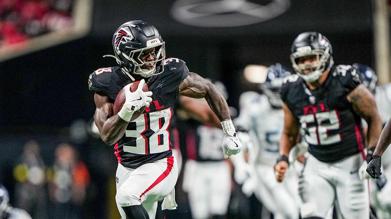 Nathan Carter providing spark for Falcons' ground game in preseason