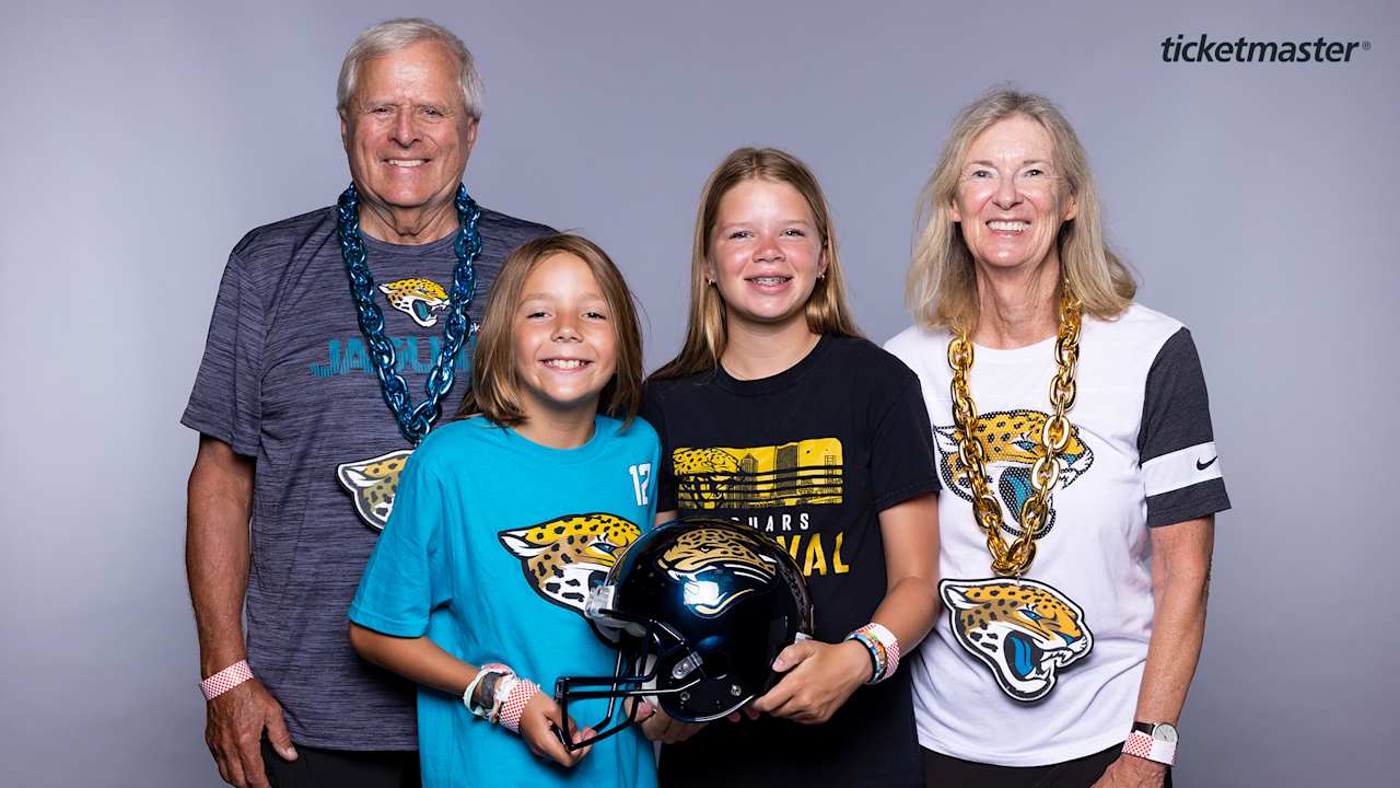 Jaguars Season Ticket Member Spotlight: Roger and Gail Arrowsmith