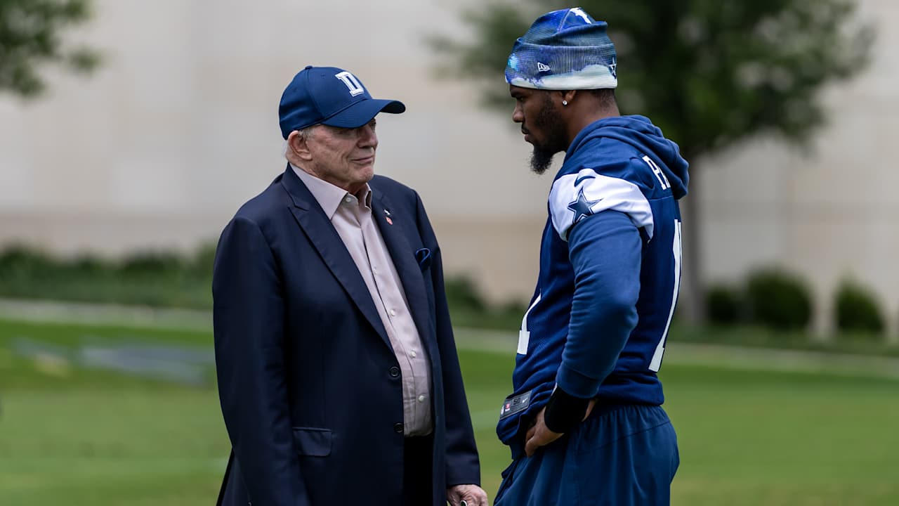 Holdouts nothing new, but speed sure is