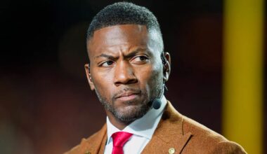 ESPN star says Aaron Rodgers brushed him off at camp amid ongoing feud