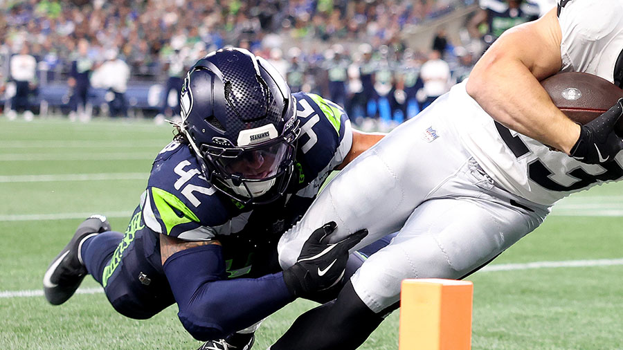 Seattle Seahawks Drake Thomas...