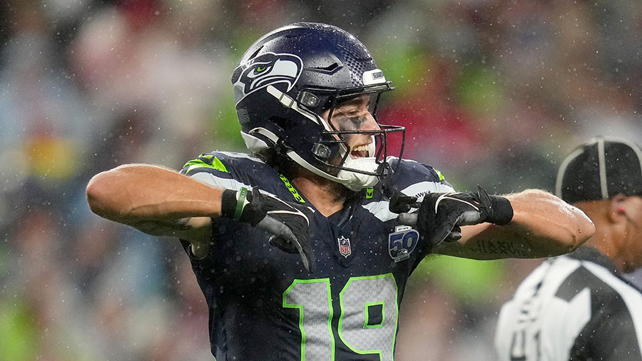 Seattle Seahawks Jake Bobo...