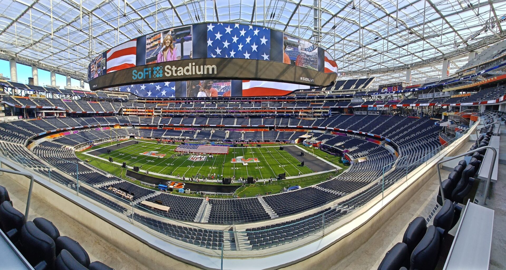 Sean McVay, Coaching Staff Climb SoFi Stairs to Honor Late NFL Coach Knapp