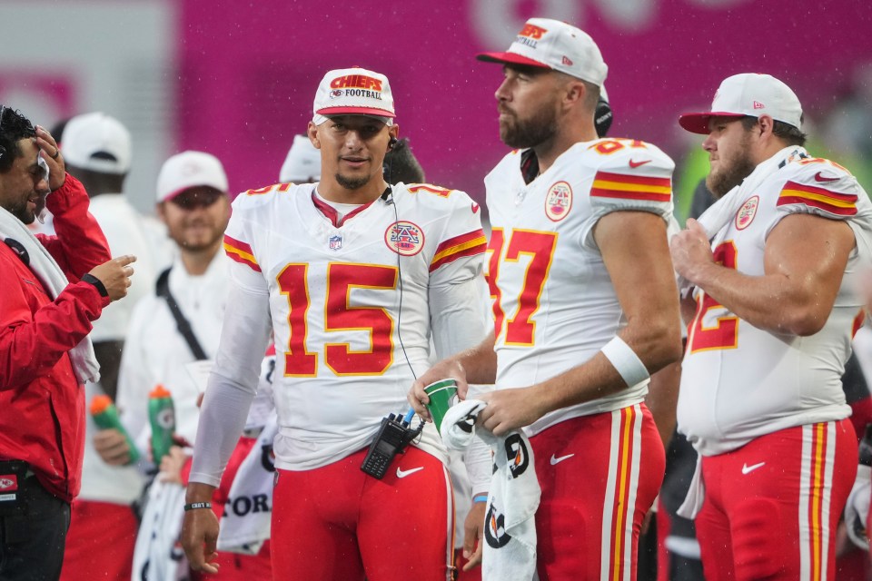 Patrick Mahomes and Travis Kelce of the Kansas City Chiefs on the sidelines.