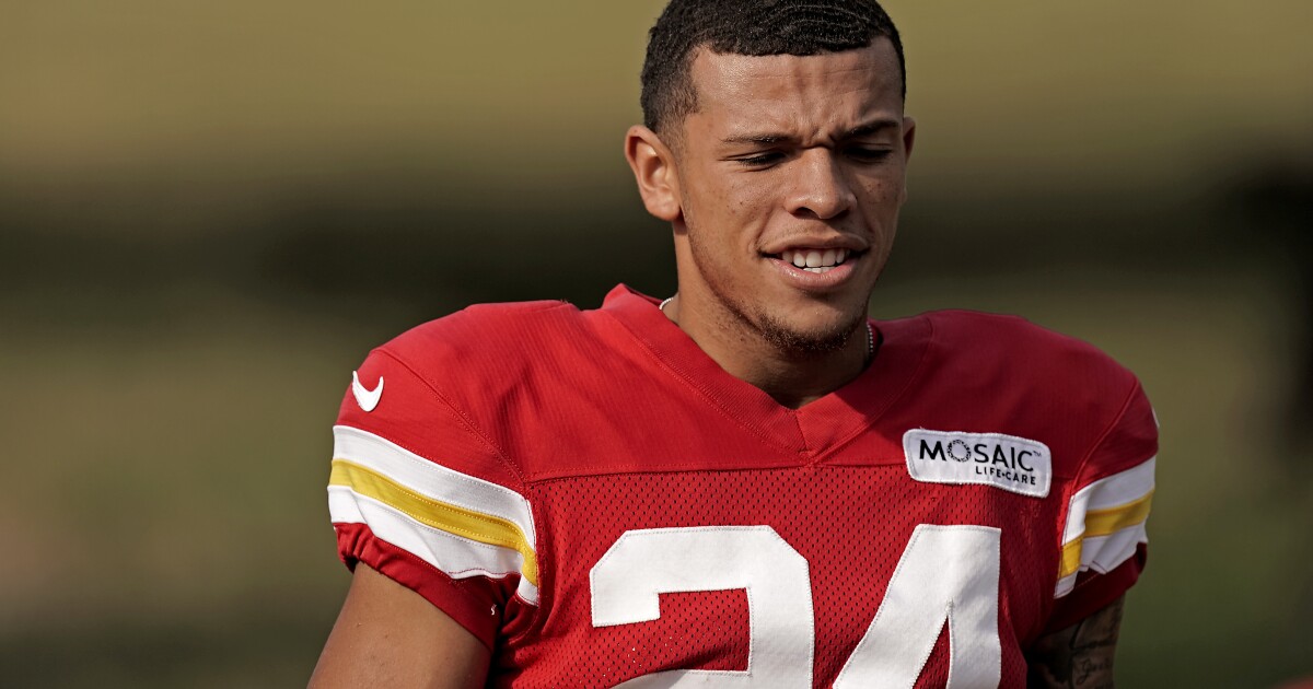 Chiefs send WR Skyy Moore to San Francisco