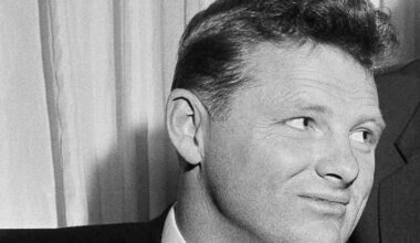 Former Cleveland Browns player Billy Howton dies at 95