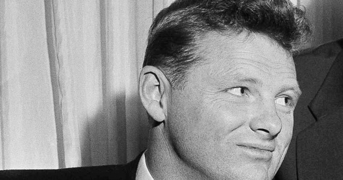 Former Cleveland Browns player Billy Howton dies at 95