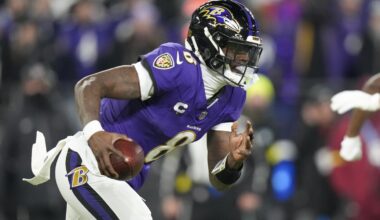 Jackson and Henry lead the way as the Ravens run over the rival Steelers 28-14 in the AFC playoffs