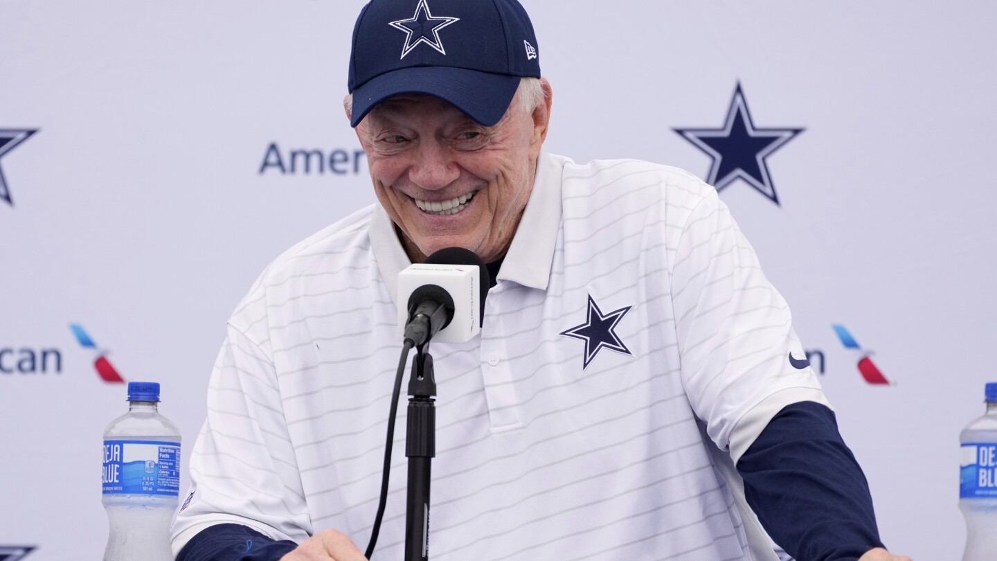 Jerry Jones not giving up Cowboys GM job as Parsons deal still unresolved