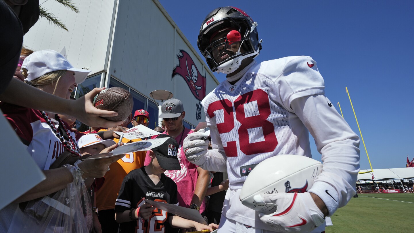 Shilo Sanders shines in NFL preseason debut with Tampa Bay Buccaneers