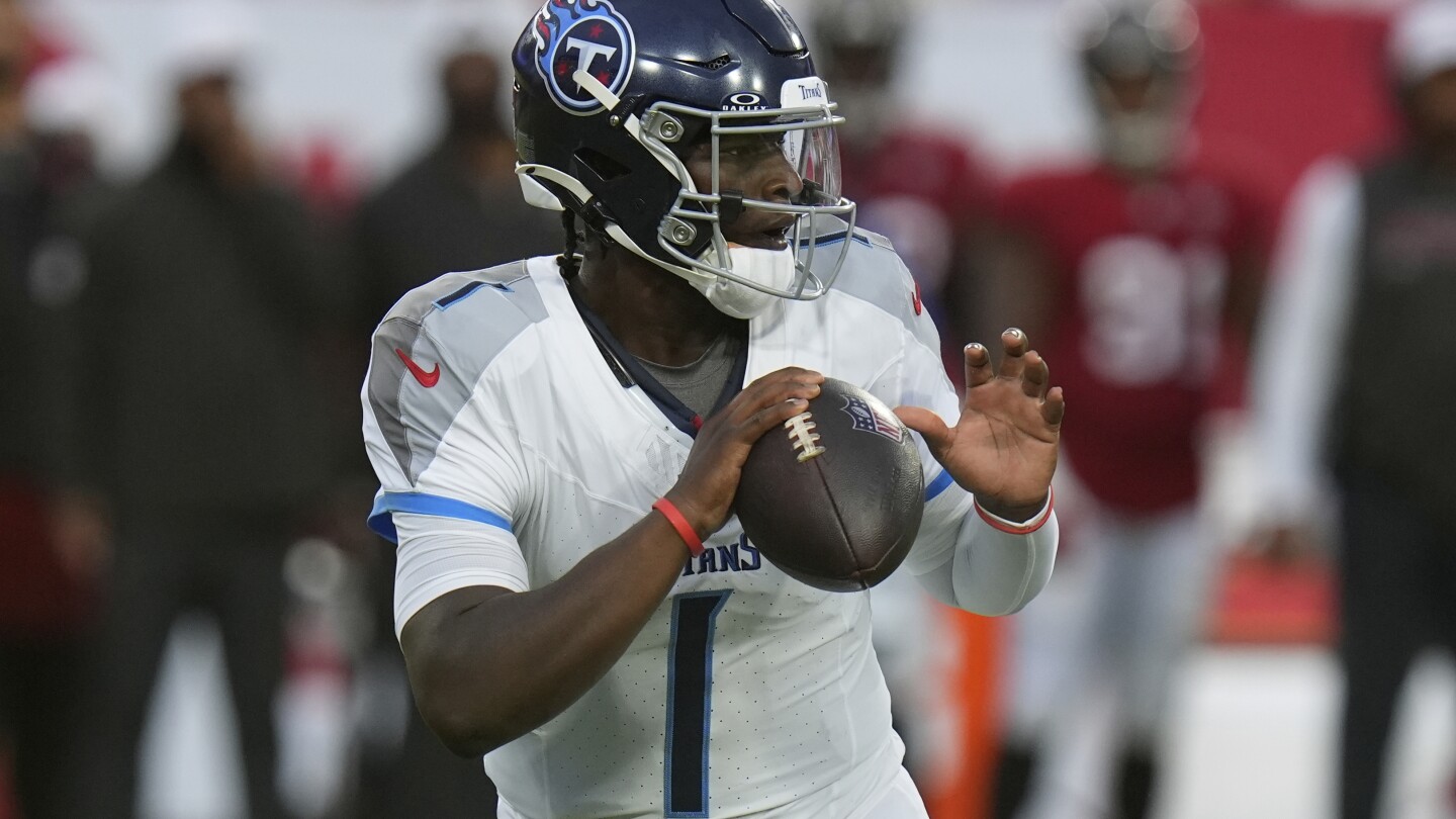 Ward solid in NFL preseason debut, leading one scoring drive in Titans' 29-7 loss to Buccaneers
