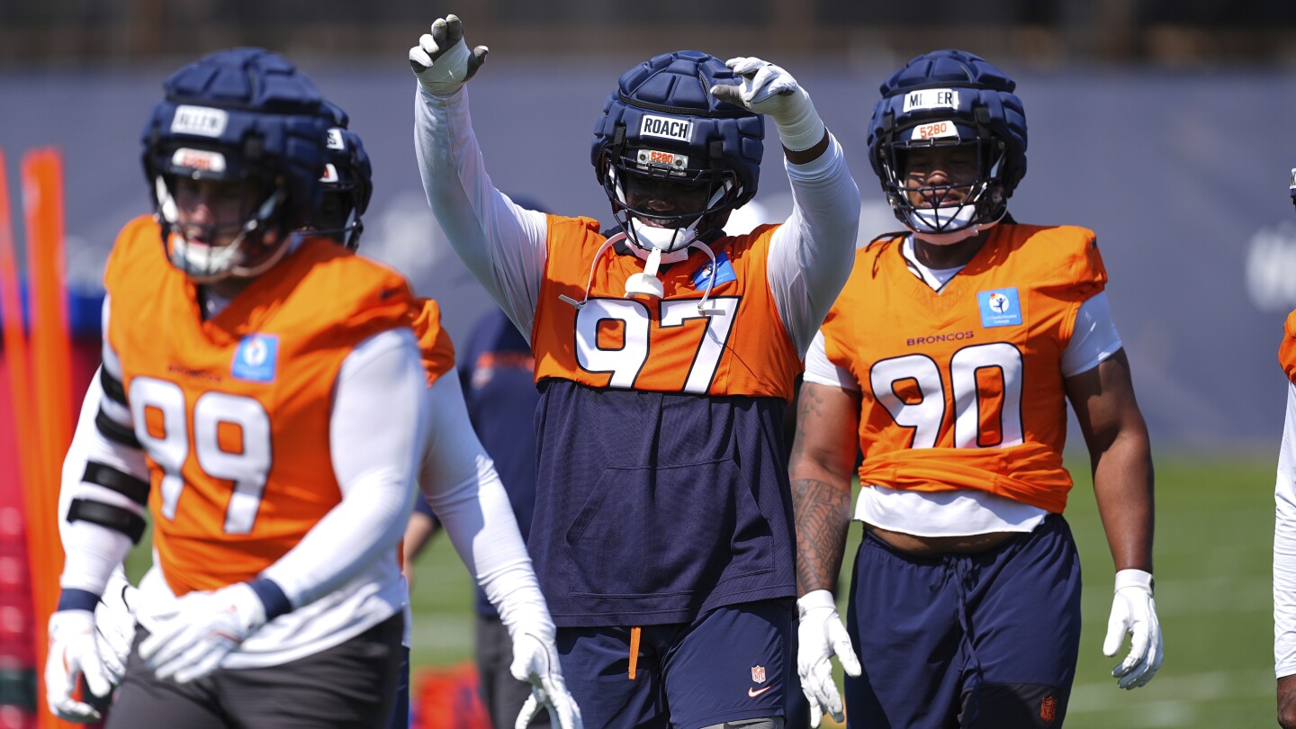 Red River rivals Malcolm Roach, Marvin Mims Jr. add spice to Broncos camp with good-natured barbs