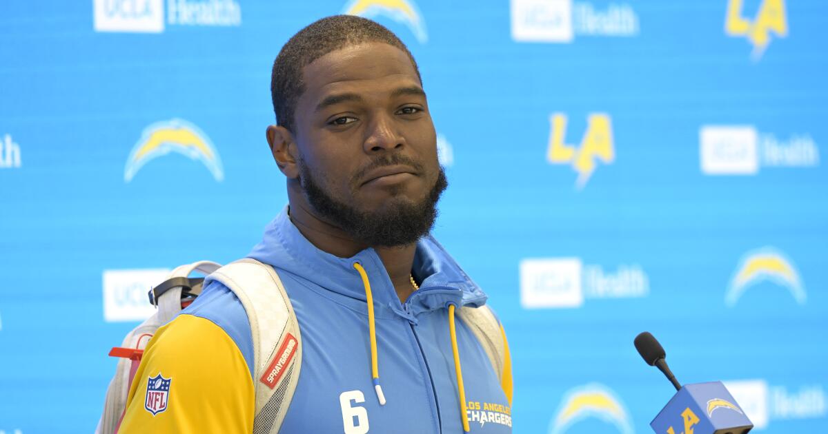 Chargers' Denzel Perryman arrested on felony weapons charge