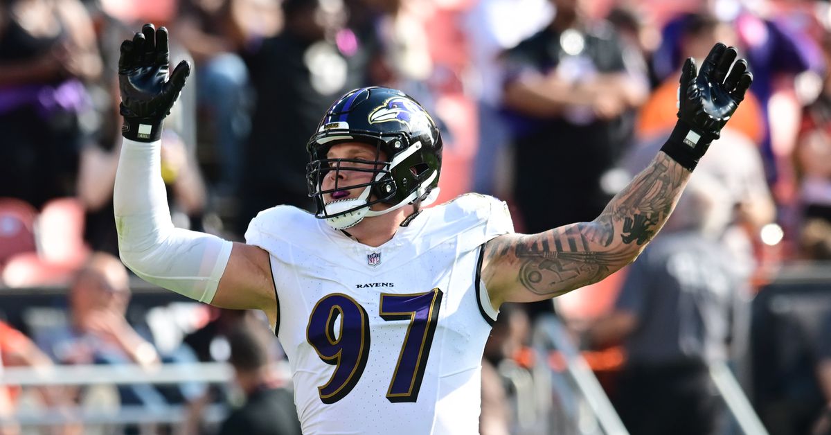 Ravens re-sign veteran DL Brent Urban