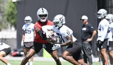 Raiders training camp: Experience from older vital for young roster
