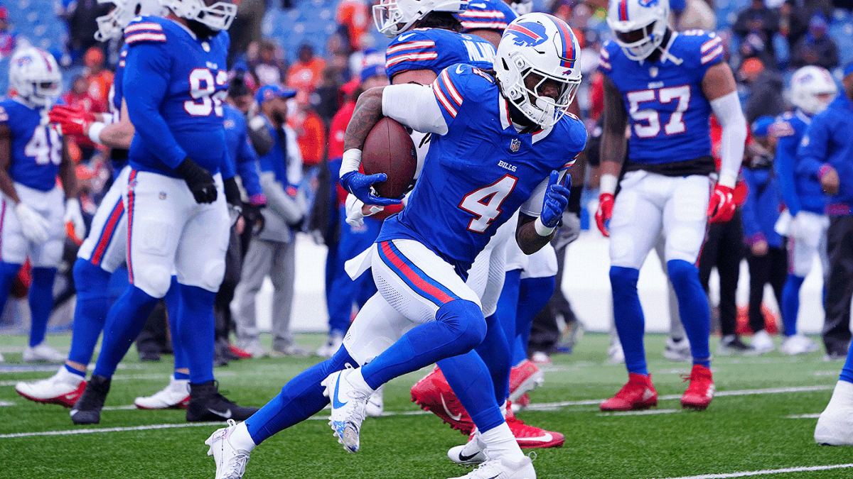 Fantasy football rankings 2025: Busts by NFL model that predicted Raheem Mostert's rough year