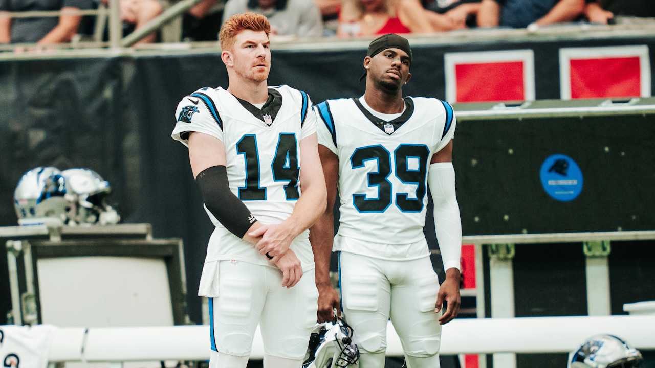 QB Andy Dalton to undergo tests Sunday after leaving with elbow injury