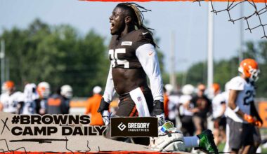 Browns hold practice before heading to Philadelphia