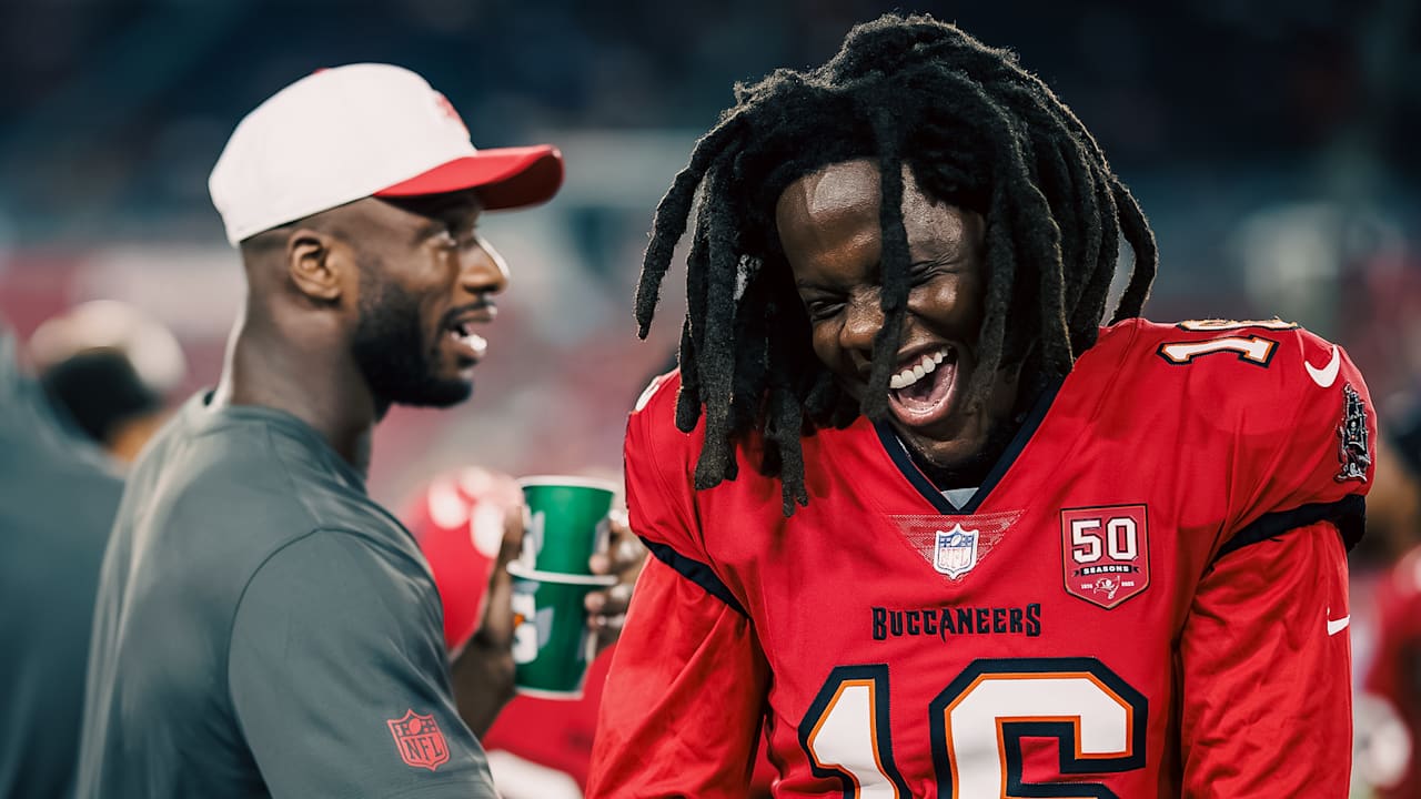 Quick Learner Teddy Bridgewater Found a Comfort Zone in Tampa Bay Buccaneers Debut