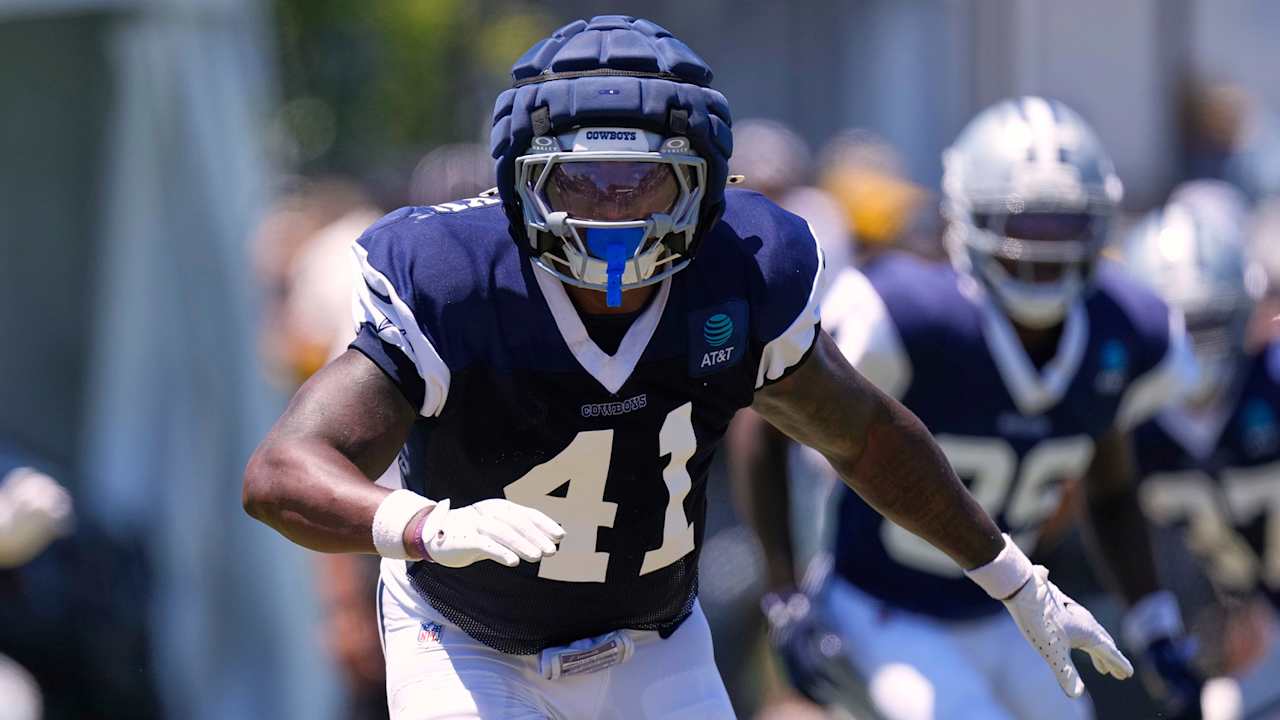 Ezeiruaku on scrimmage, nearing preseason debut