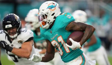 Dolphins' Mike McDaniel impressed with Ollie Gordon in start vs. Jaguars: 'It didn't look too big for him' - NFL.com