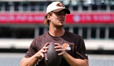 Browns trading QB Kenny Pickett to Raiders in exchange for 2026 fifth-round pick