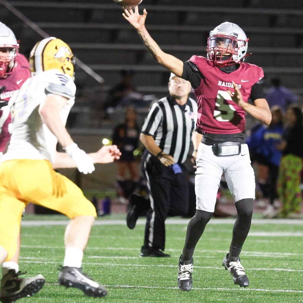 Red Raiders stopped by Gryphons – Lowell Sun