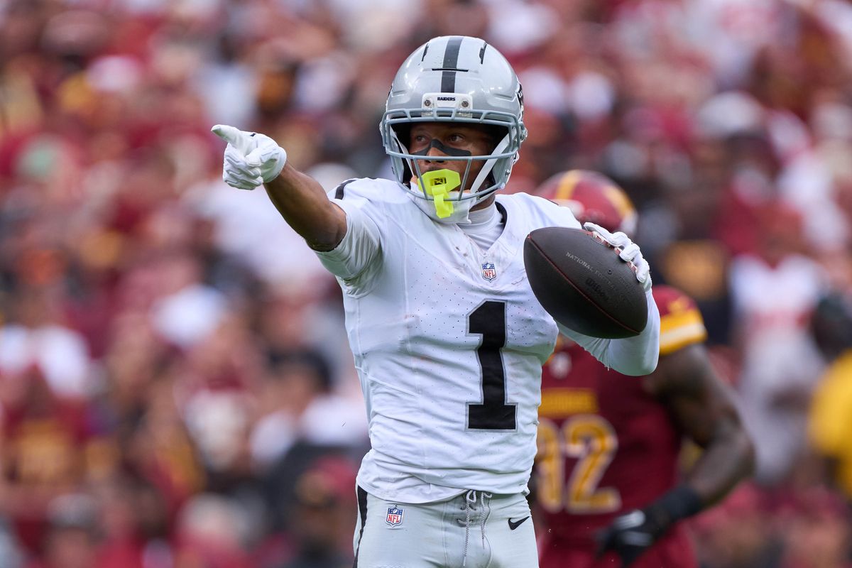 Wide Receiver Tre Tucker #1 of the Las Vegas Raiders points down field after first down play during the first half against the Washington Commanders during an NFL football game at Northwest Stadium on September 21, 2025 in Landover, Maryland. Photo by (M. Shafquat - The Sporting Tribune) Wide Receiver Tre Tucker #1 of the Las Vegas Raiders points down field after first down play during the first half against the Washington Commanders during an NFL football game at Northwest Stadium on September 21, 2025 in Landover, Maryland. Photo by (M. Shafquat - The Sporting Tribune)