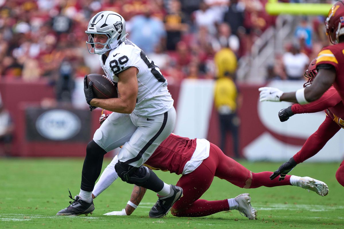 Tight End Brock Bowers #89 of the Las Vegas Raiders catches the football during the first half against the Washington Commanders during an NFL football game at Northwest Stadium on September 21, 2025 in Landover, Maryland. Tight End Brock Bowers #89 of the Las Vegas Raiders catches the football during the first half against the Washington Commanders during an NFL football game at Northwest Stadium on September 21, 2025 in Landover, Maryland.