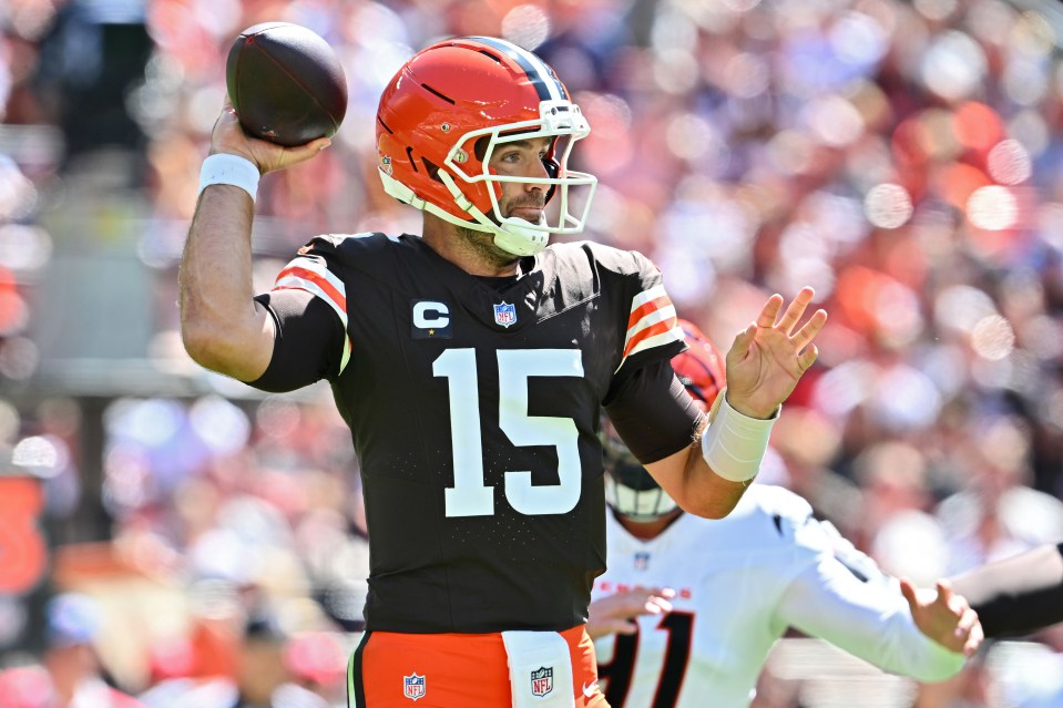 Joe Flacco #15 of the Cleveland Browns throws a football.