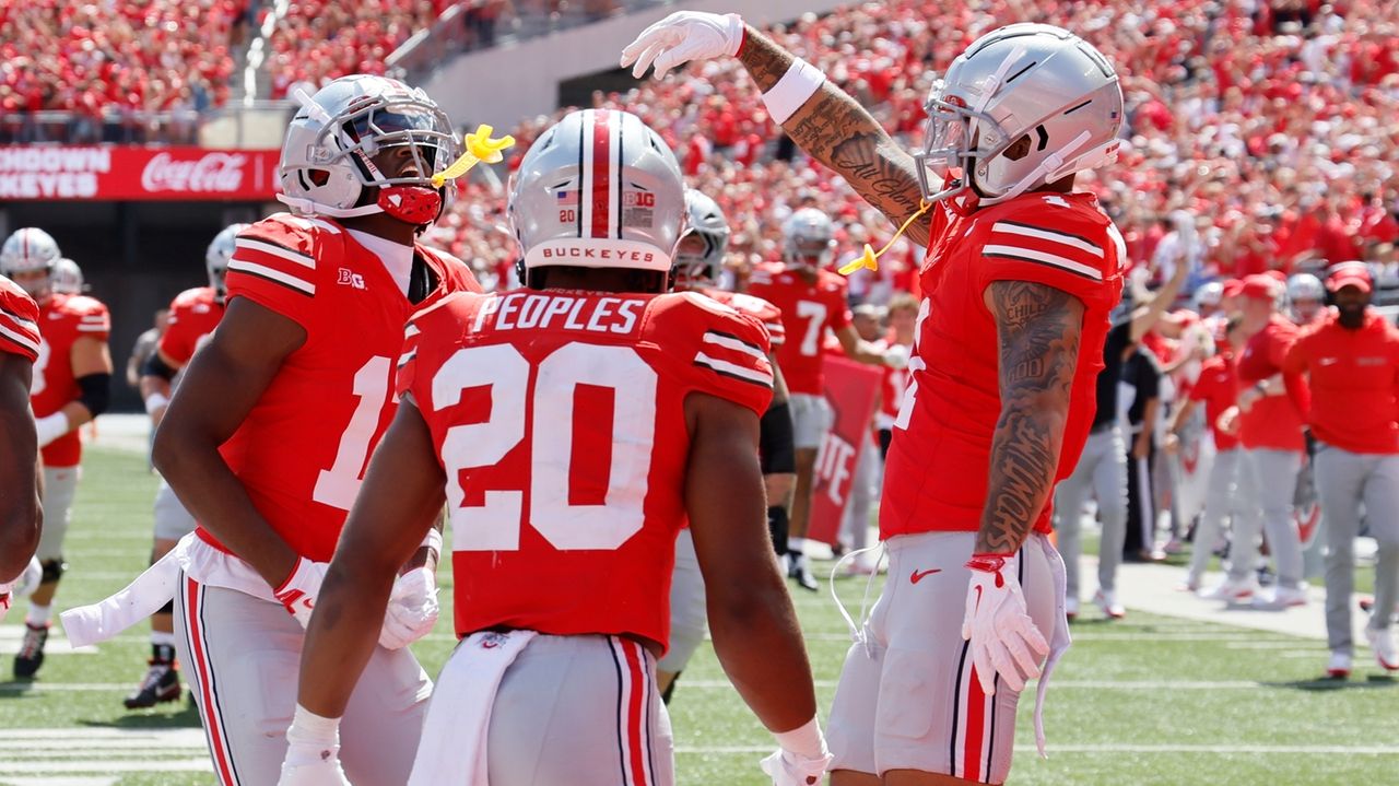 College football latest: AP Top 25 rankings to be released