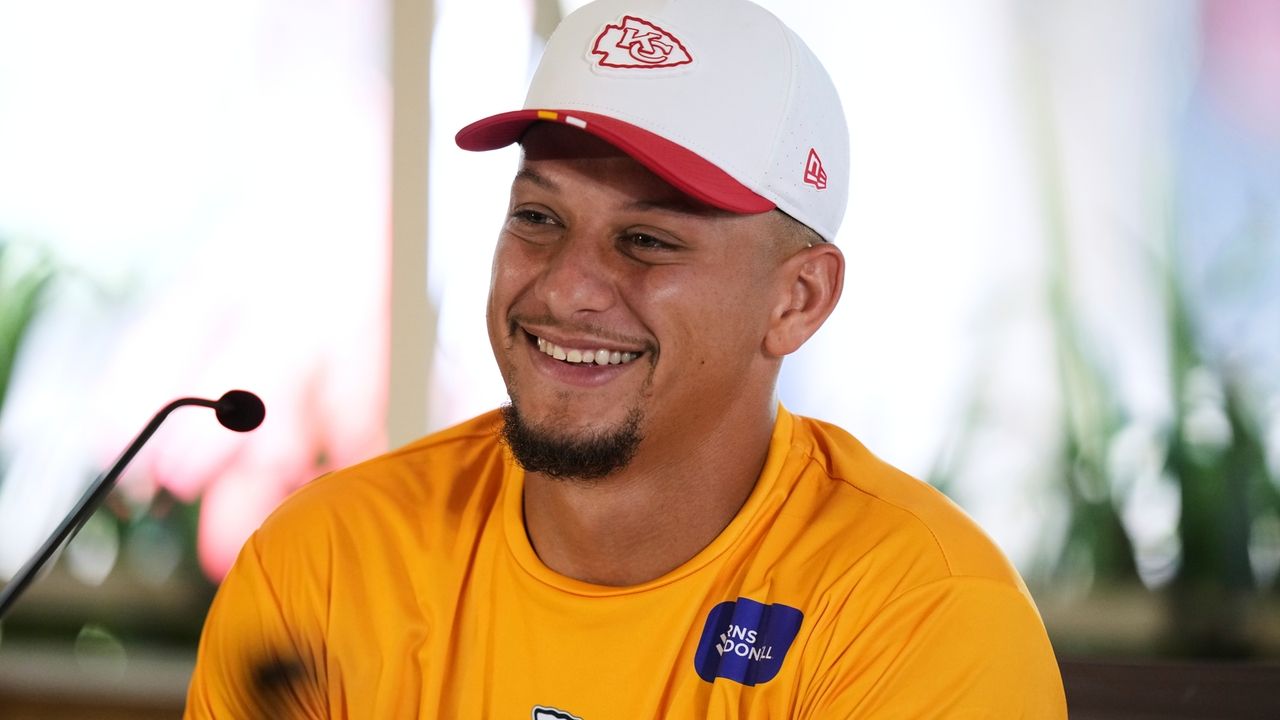 YouTube using creators to enhance broadcast of the NFL game between the Chiefs and the Chargers